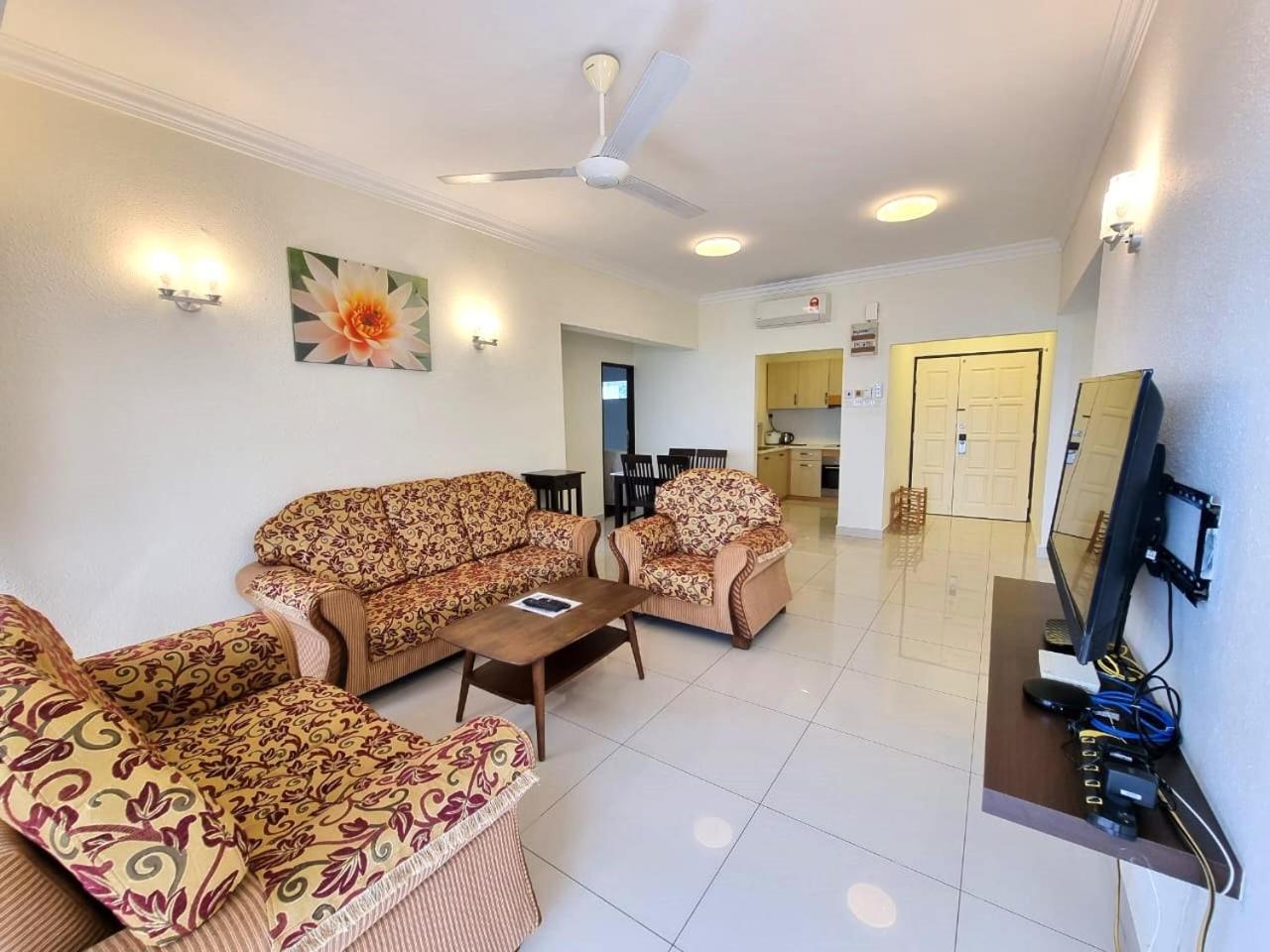 Green Ocean Seaview Apartment Batu Ferringhi Exterior foto