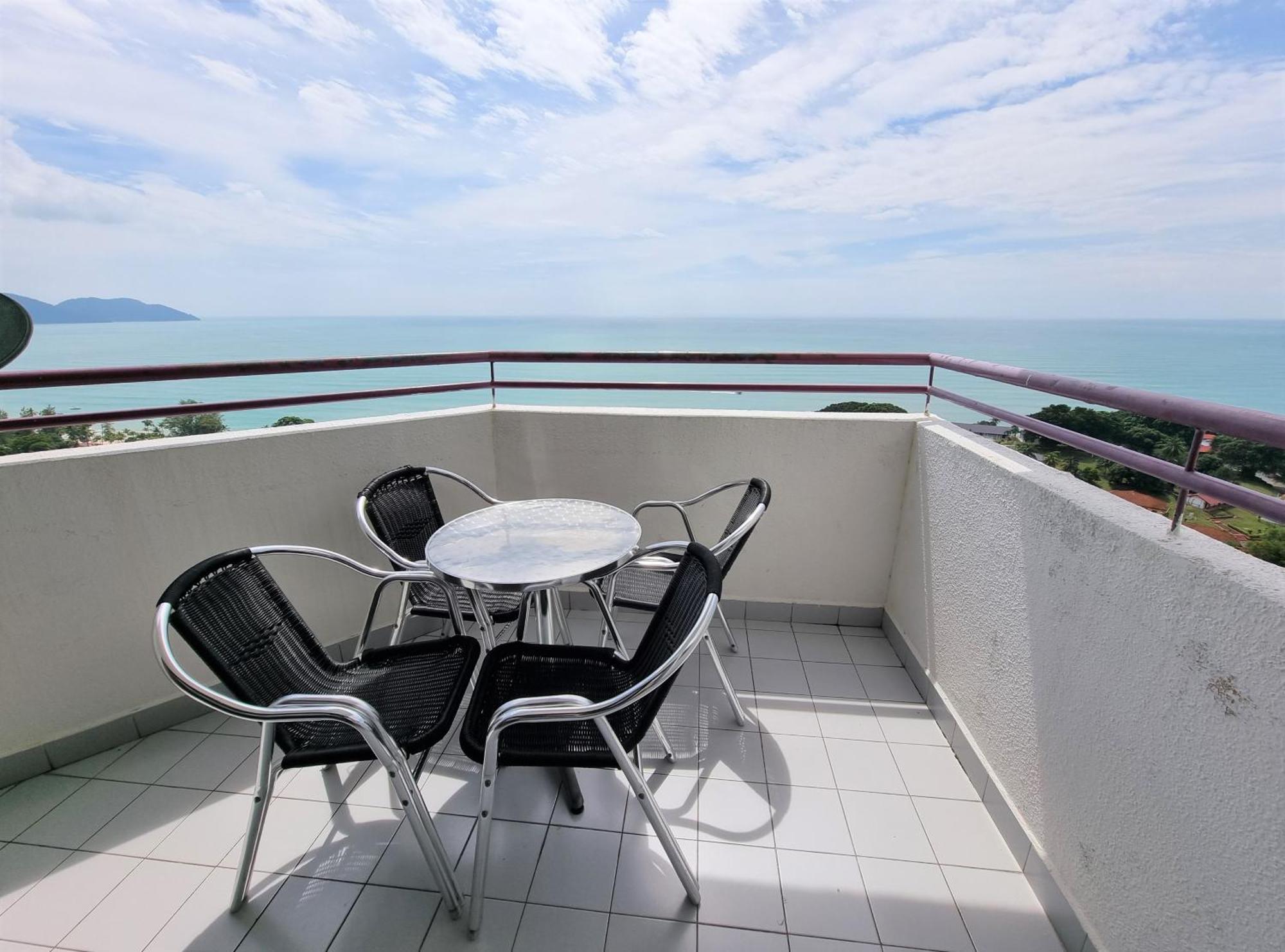 Green Ocean Seaview Apartment Batu Ferringhi Exterior foto