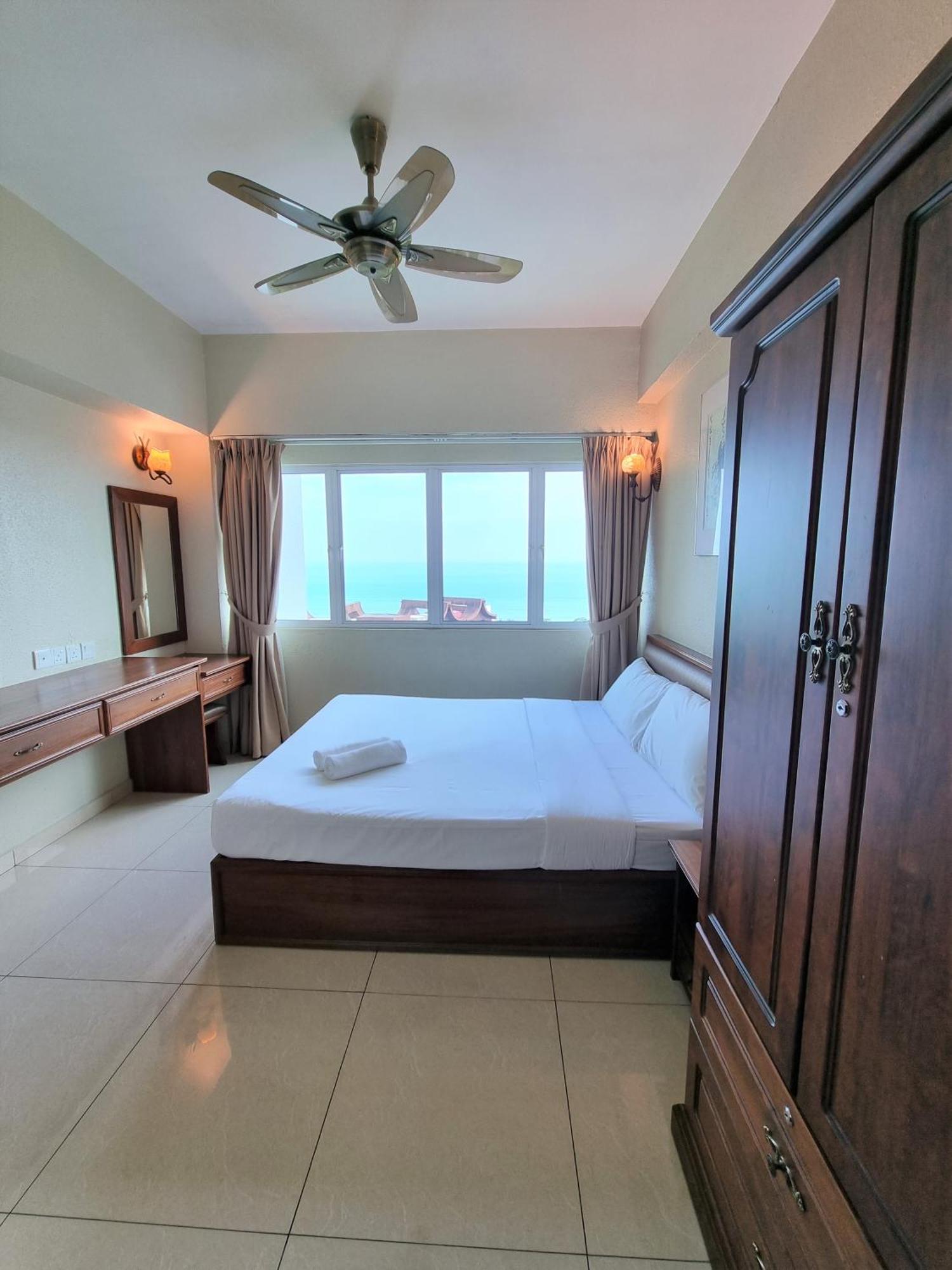 Green Ocean Seaview Apartment Batu Ferringhi Exterior foto