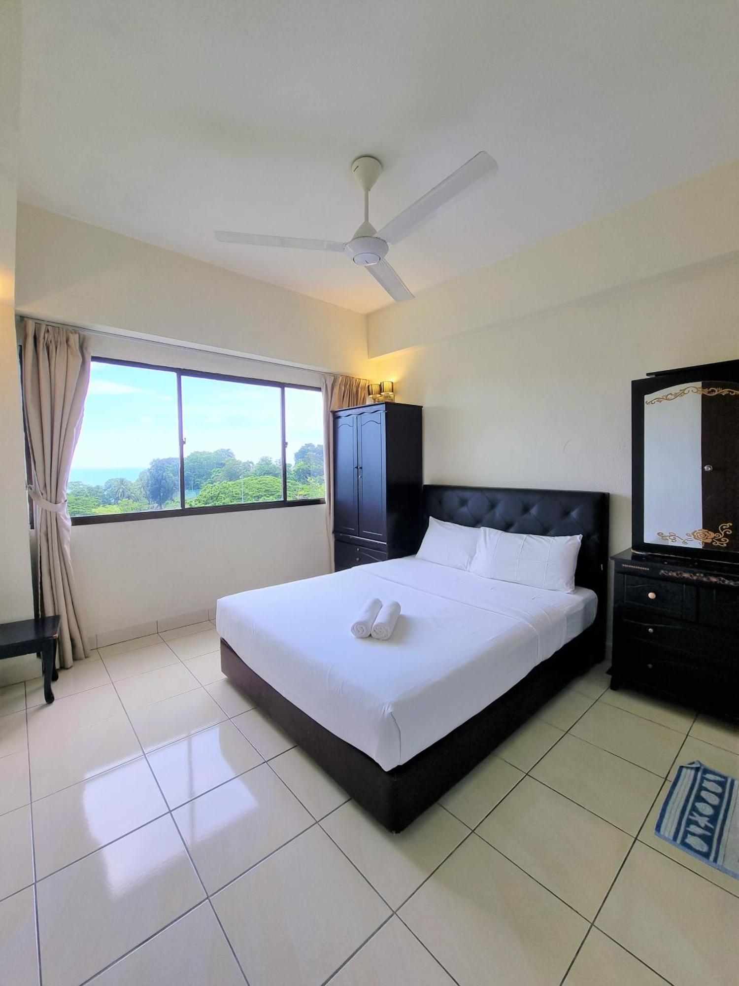 Green Ocean Seaview Apartment Batu Ferringhi Exterior foto